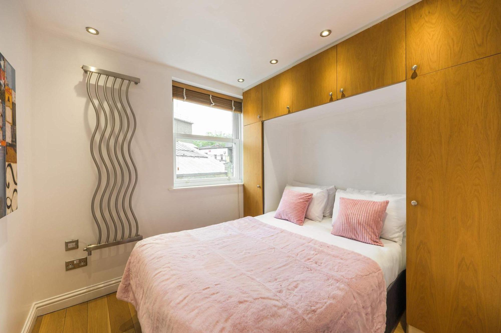 A Midtown Minute - Holborn - By Frankie Says Apartment London