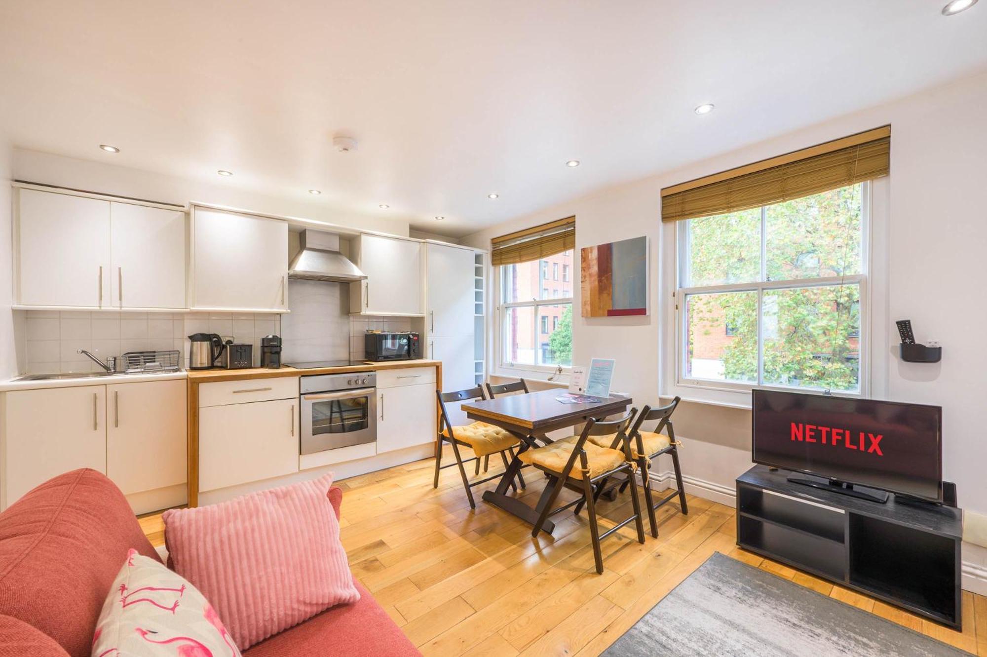Apartment A Midtown Minute - Holborn - By Frankie Says *